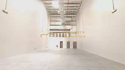 Warehouse with Office in Dubai Silicon Oasis – 3,767 Sq. Ft. | Immediate Possession-4