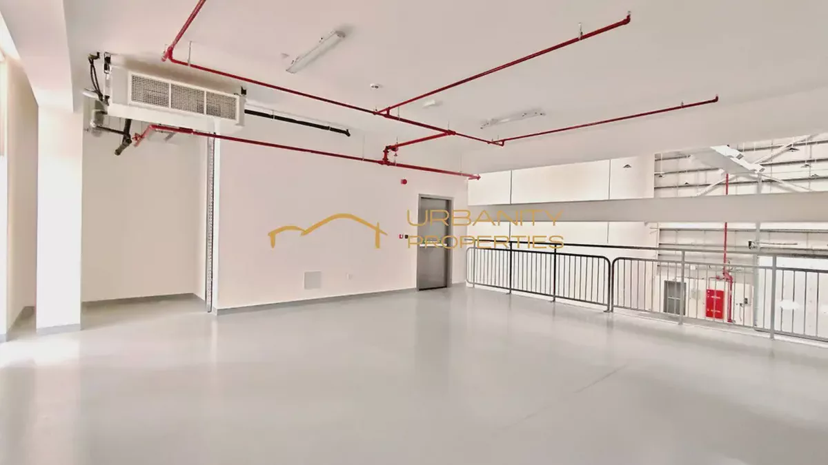 Warehouse with Office in Dubai Silicon Oasis – 3,767 Sq. Ft. | Immediate Possession-1-1