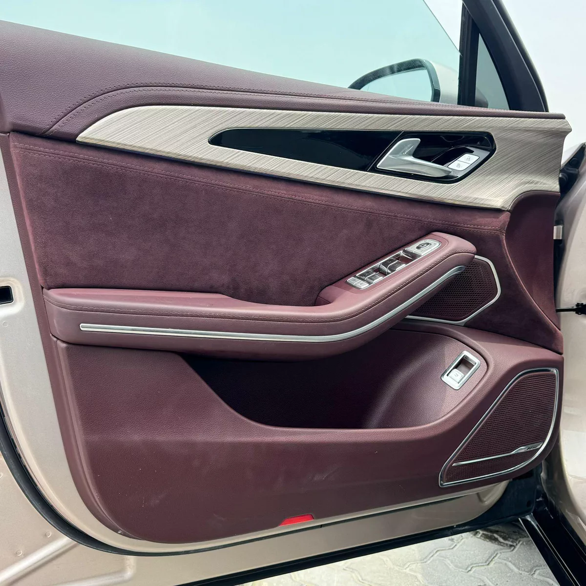 HONGQI H9 FLAGSHIP 2023 | BLACK LIKE-8-8