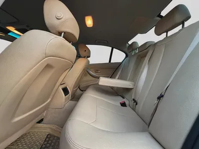 BMW 320i | 2.0L TURBO | 184 HP | GCC SPECS | 2017-18