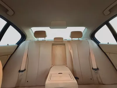 BMW 320i | 2.0L TURBO | 184 HP | GCC SPECS | 2017-19