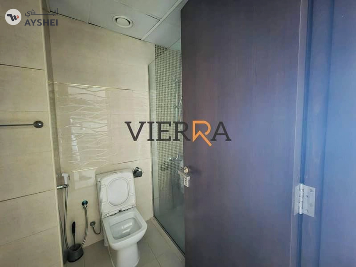 Spacious Layout l Well Maintained l Prime Location-5-5