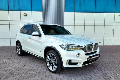 2014 BMW X5 XDrive50i (7 Seater / 2 keys available)-15