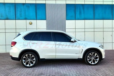 2014 BMW X5 XDrive50i (7 Seater / 2 keys available)-13