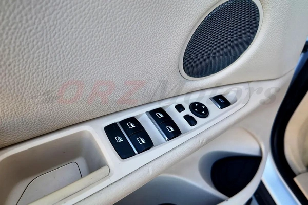 2014 BMW X5 XDrive50i (7 Seater / 2 keys available)
