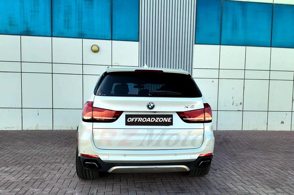 2014 BMW X5 XDrive50i (7 Seater / 2 keys available)