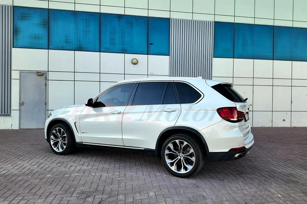 2014 BMW X5 XDrive50i (7 Seater / 2 keys available)