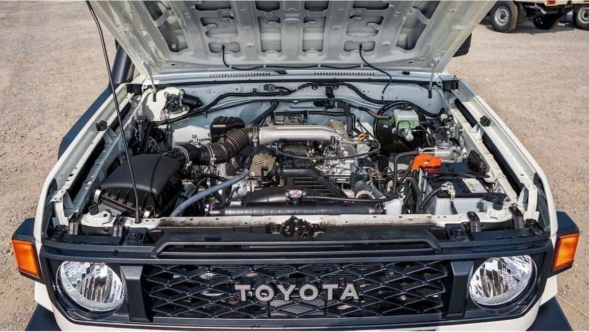 Toyota Land Cruiser 70 LC 78 HARDTOP 2.8L MT LC78 4.2L V6 DIESEL 3DOOR-19-0