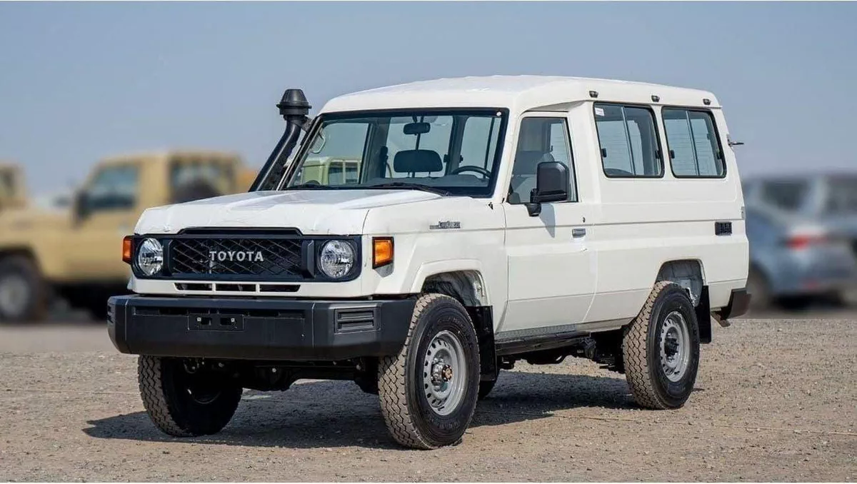 Toyota Land Cruiser 70 LC 78 HARDTOP 2.8L MT LC78 4.2L V6 DIESEL 3DOOR-2-0