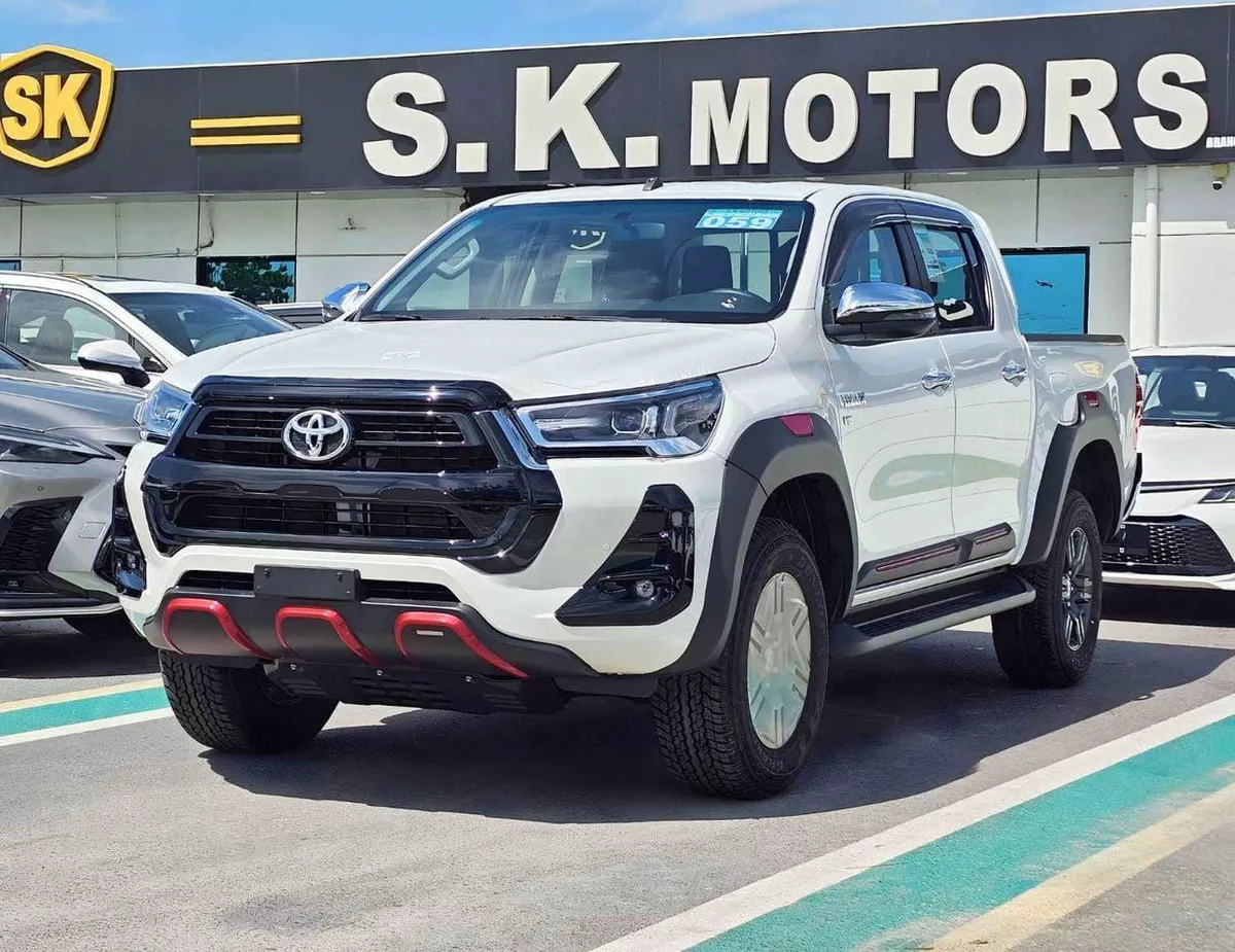 Toyota Hilux SR5 TRD 4.0L PETROL SR5 TRD || 4.0L PETROL V6 4WD | WOOD INTERIOR W VISOR | BLIND SPOT | DIFFLOCK | DVD+CAMERA | READY S
