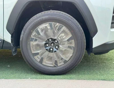 Toyota RAV4 XLE TOYOTA RAV4 XLE-G MID OPTION || 2.0L PETROL V4 / SUNROOF / DRIVER PWR SEAT /BIG DVD / REAR CAMERA (C-10