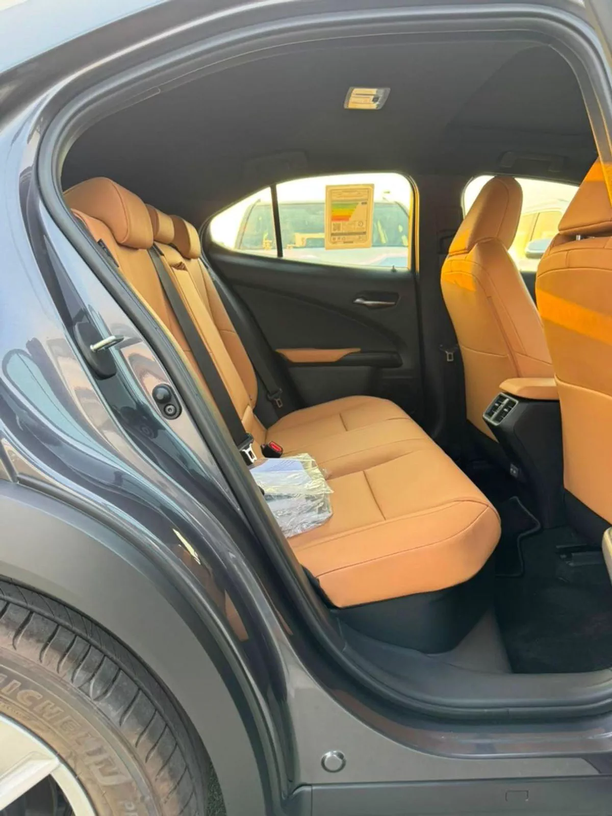 Lexus UX300h PRIME 2.0L HYBRID PRIME HYBRID || 2.0L V4 HYBRID | RADAR | LEATHER WITH PWR SEATS | SUNROOF | FR&RR CAMERA | FULL OPTI-13-0