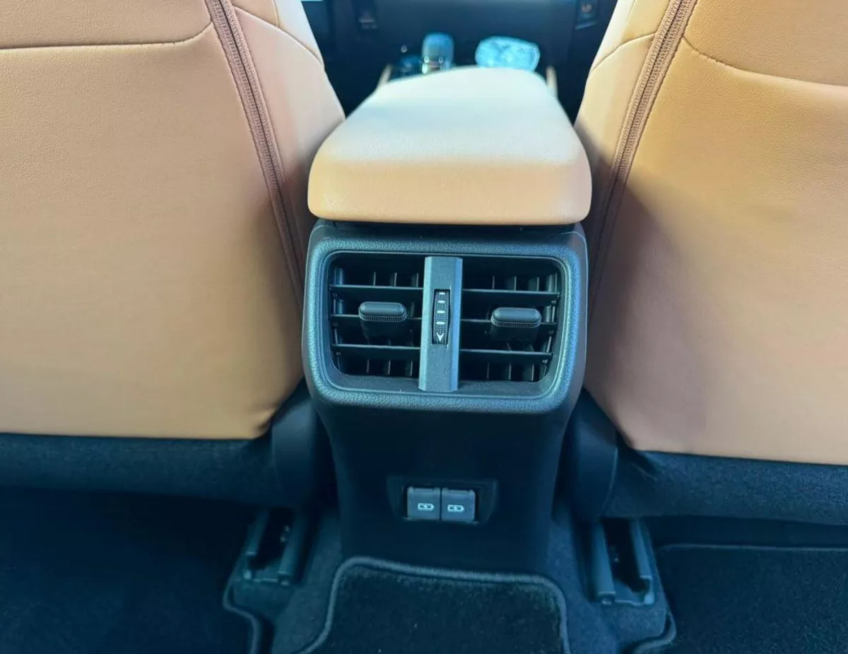 Lexus UX300h PRIME 2.0L HYBRID PRIME HYBRID || 2.0L V4 HYBRID | RADAR | LEATHER WITH PWR SEATS | SUNROOF | FR&RR CAMERA | FULL OPTI-24-0