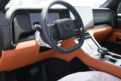 ROX 01 ( PHEV ) | VIP 6 SEATS AWD 2025 | BLACK LIKE-6