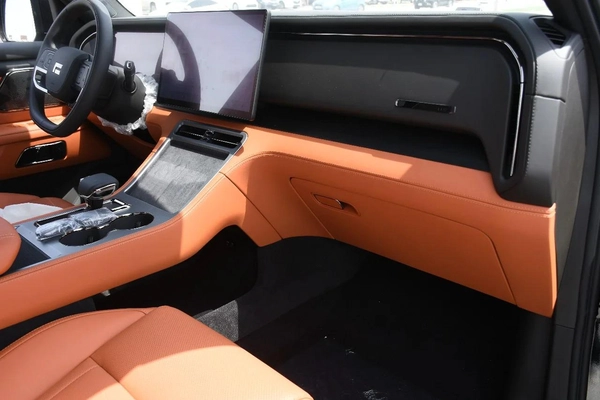 ROX 01 ( PHEV ) | VIP 6 SEATS AWD 2025 | BLACK LIKE