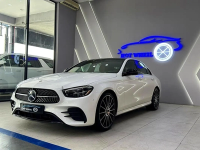 2023 - Mercedes-Benz E 300 GCC Specs - Pristine Condition-0