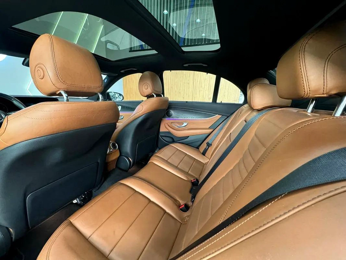 2023 - Mercedes-Benz E 300 GCC Specs - Pristine Condition-14-14