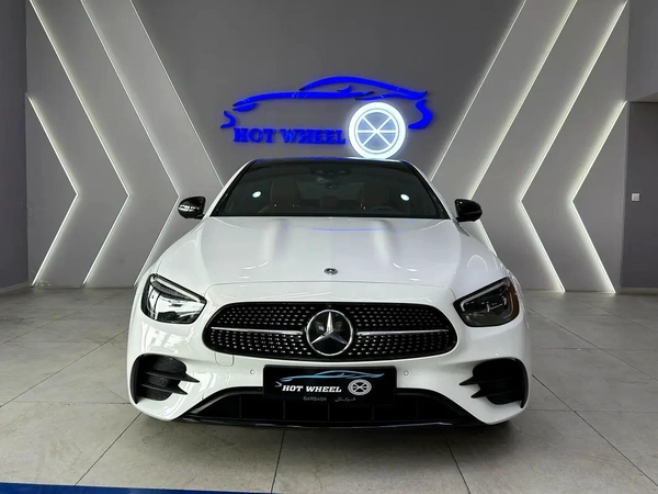 2023 - Mercedes-Benz E 300 GCC Specs - Pristine Condition