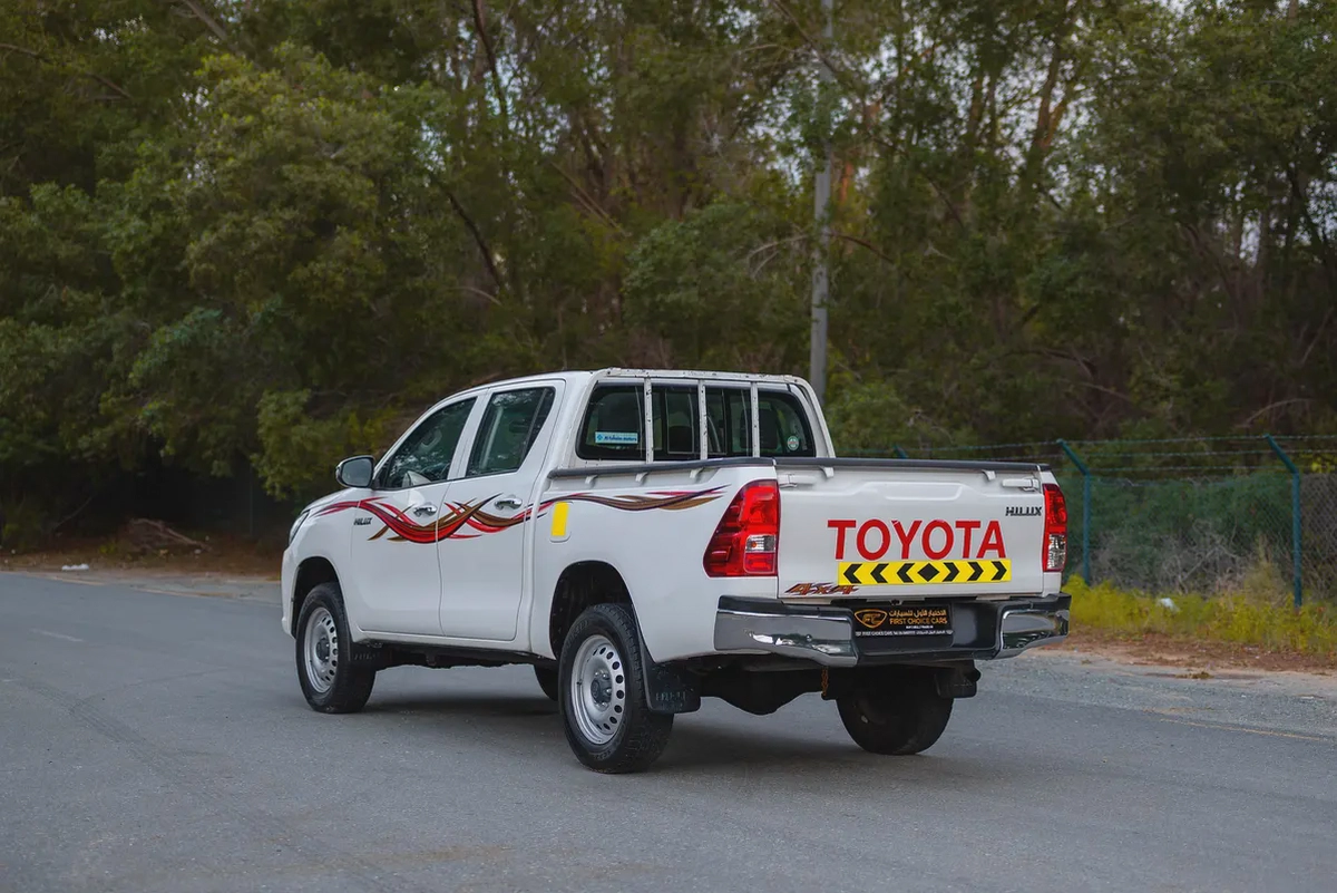 Hilux | Double Cabin 4x4 | Automatic | GCC Specs | Ref#T44166-3-3