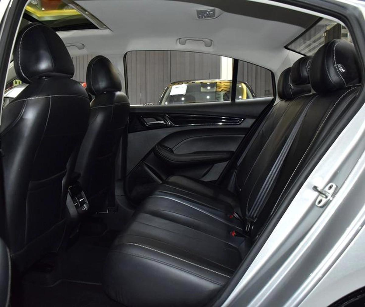 MG 5 ( 2025 Model ) in Silver Color GCC Specs-9-9