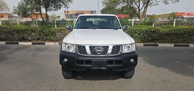 Nissan Patrol Safari GL 4.8L A/T (9 Seater)-8