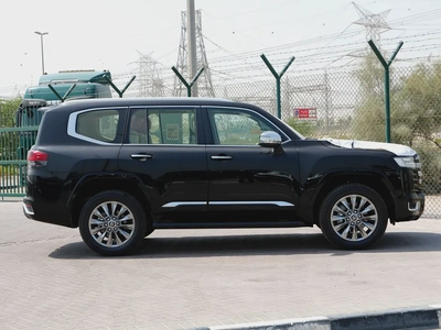 TOYOTA LAND CRUISER VX 3.5L GCC 7-SEATS BRAND NEW 0KM-16