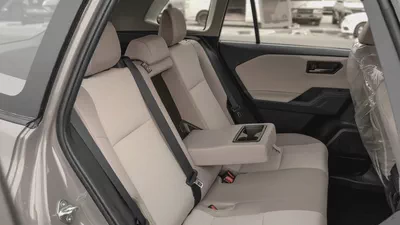 2026 Toyota Rav4 XLE 2.5L AT Hybrid (Gray-Beige)-17