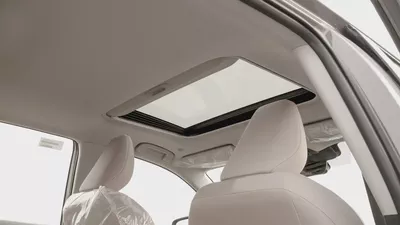 2026 Toyota Rav4 XLE 2.5L AT Hybrid (Gray-Beige)-18