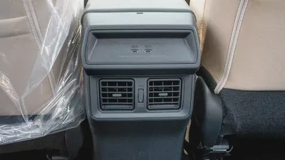 2026 Toyota Rav4 XLE 2.5L AT Hybrid (Gray-Beige)-19