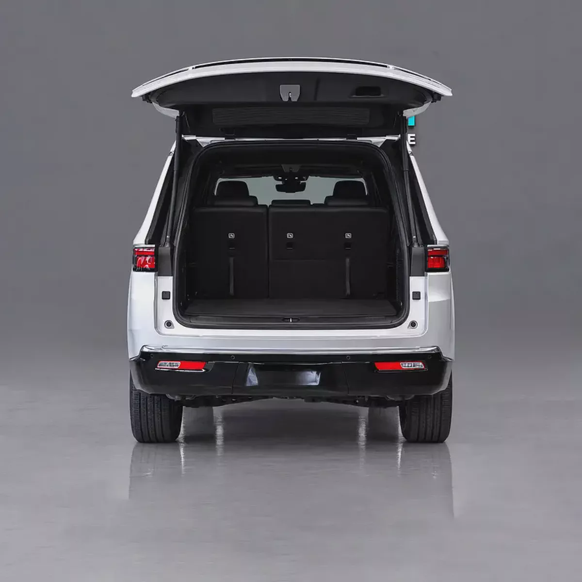 AED 2,682 pm• 0% Downpayment • Jeep Wagoneer • 1 Year Warranty-3-3