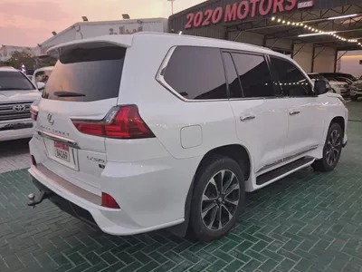 Lexus LX 570 Signature 2016 | GCC Specs | Pristine Condition-1