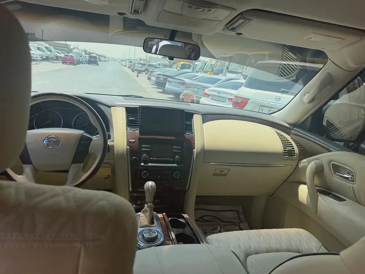 Nissan patrol 2016 look 2020 gold color GacC calen car-5-5