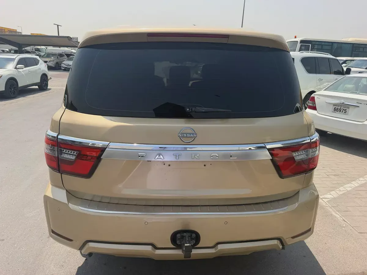 Nissan patrol 2016 look 2020 gold color GacC calen car-8-8