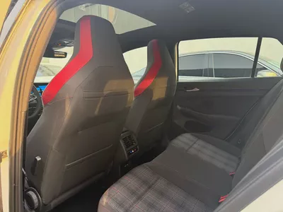 VOLKSWAGEN GOLF GTI - 2023 - GCC - FSH - UNFER WARRANTY - EXCELLENT CONDITION-9