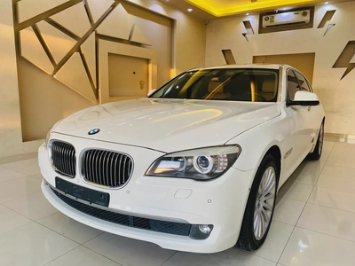 للبيع BMW 739LI موديل 2012 مواصفات خليجية 25000 km-0