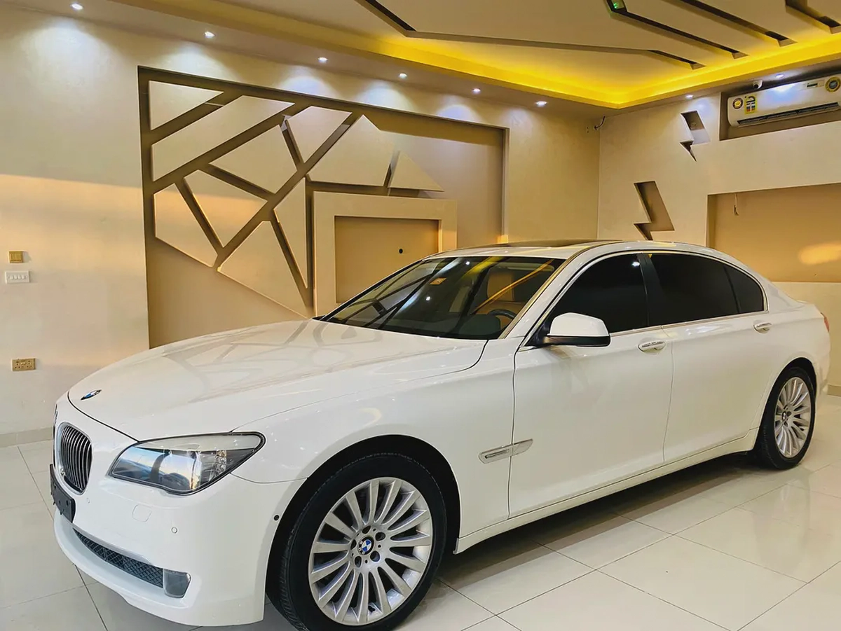 للبيع BMW 739LI موديل 2012 مواصفات خليجية 25000 km-9-9