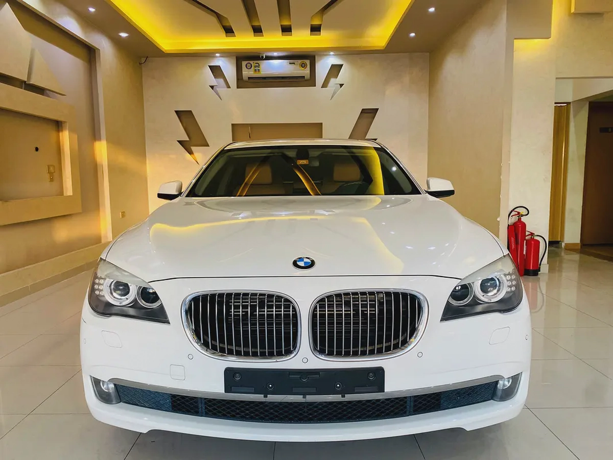للبيع BMW 739LI موديل 2012 مواصفات خليجية 25000 km-1-1