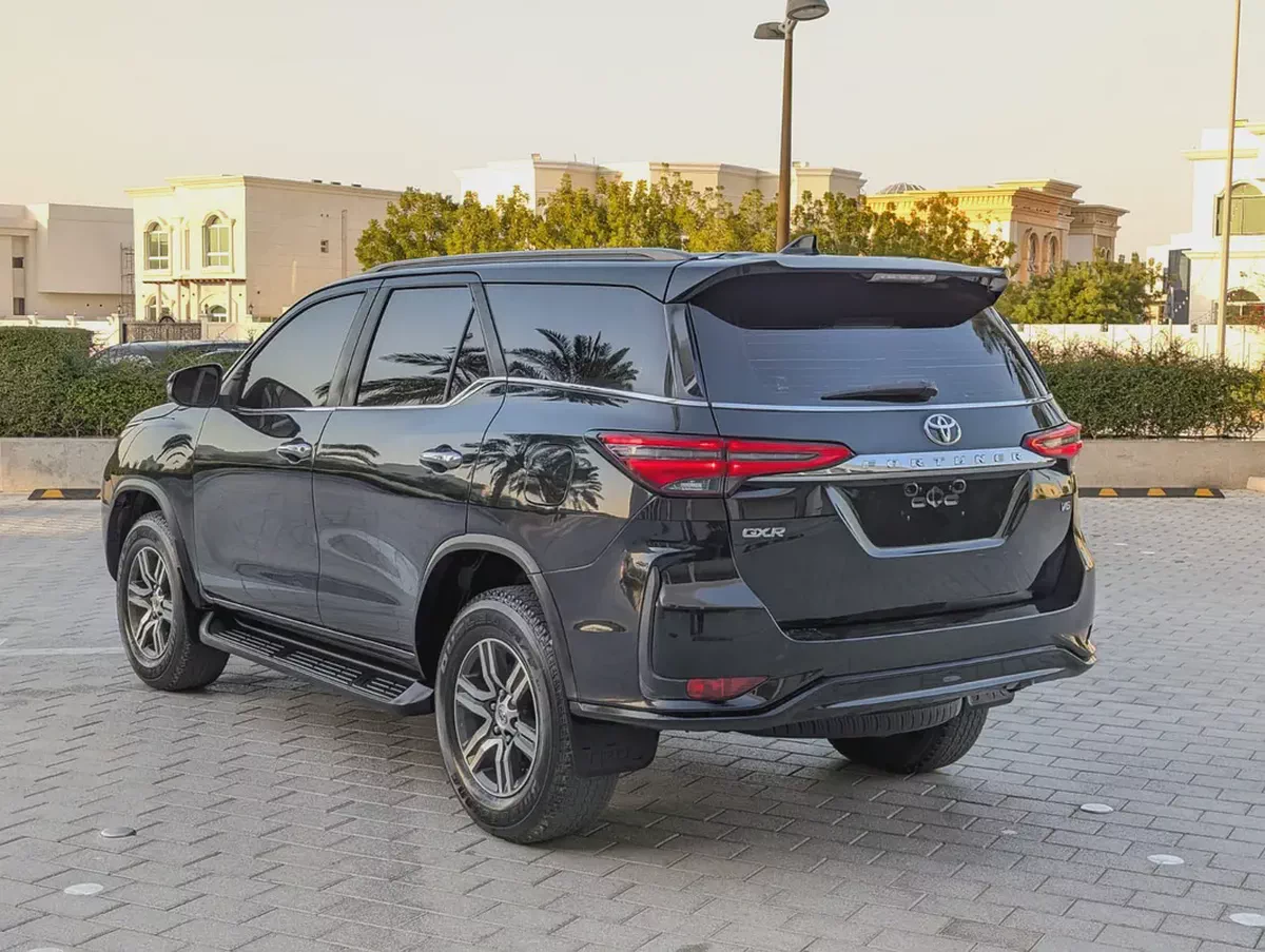 TOYOTA FORTUNER 2017 FACELIFTED 2025 GXR V6 4.0L GCC IN EXCELLENT CONDITION-13-13