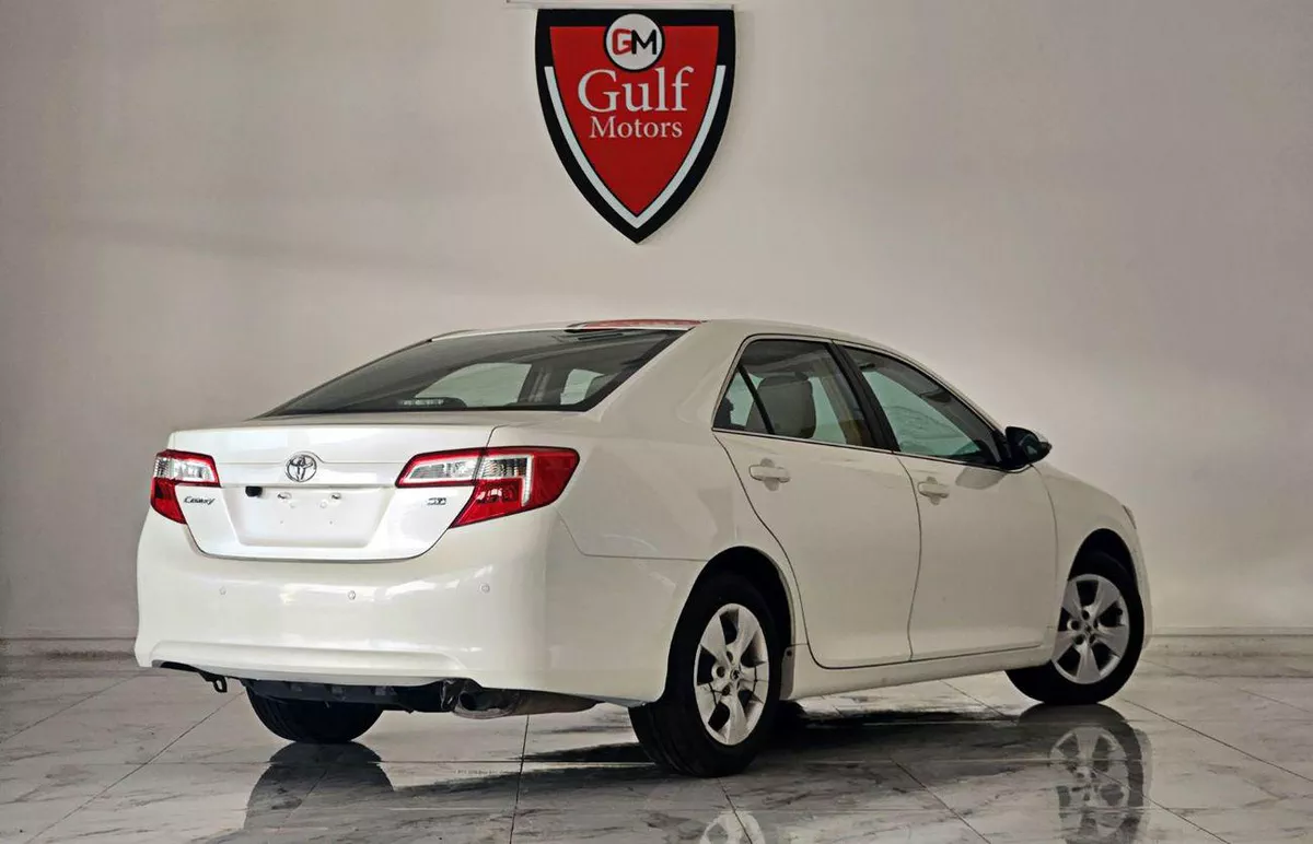 Toyota Camry SE S+ 2.5L-4CYL EXCELLENT CONDITION-3-0