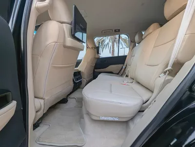 Toyota Land Cruiser VXR 2023 GCC Specs Interior and Exterior Excellent Condition-13