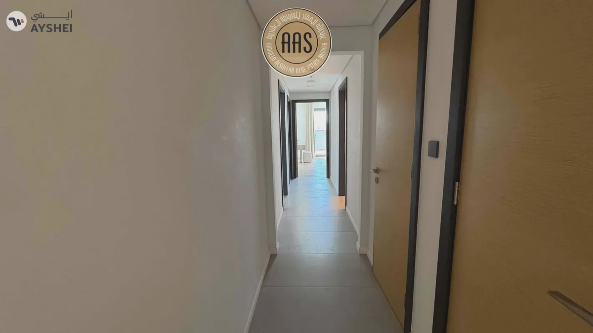luxury 3bhk panthouse ready to move available close to sheikh zayad road