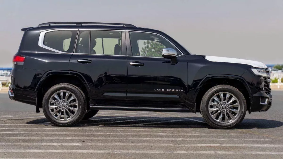 Toyota Land Cruiser VXR vx 4.0-1-0
