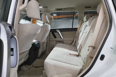 Toyota Prado GXR I 2021 I GCC Specs I FULL SERVICE HISTORY BY ALFUTTAIM I  ACCIDENTS FREE-12