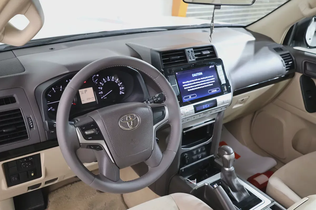 Toyota Prado GXR I 2021 I GCC Specs I FULL SERVICE HISTORY BY ALFUTTAIM I  ACCIDENTS FREE-9-9