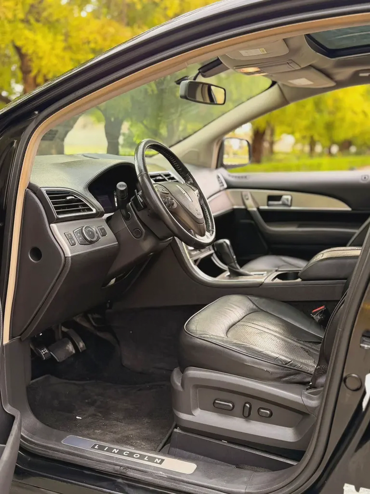 Lincoln MKX Titanium 2013 - GCC Specs - Well Maintained-10-10