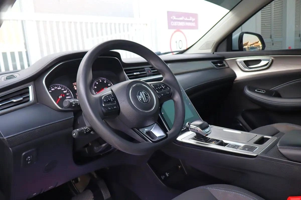 MG RX5 Luxury 2023 GCC Specs - Low Mileage - Full Option