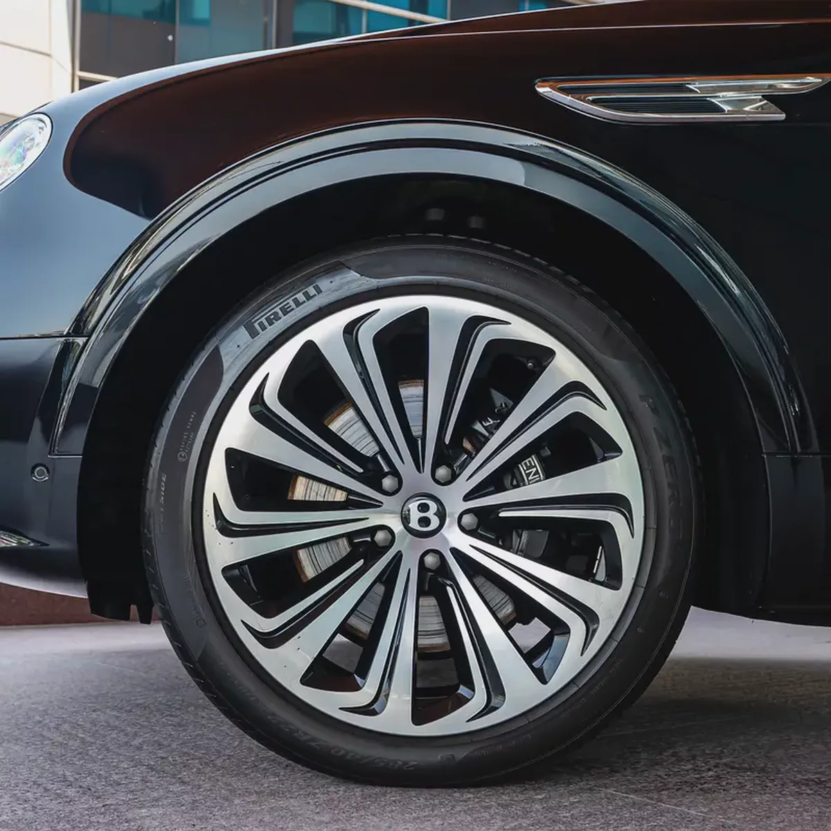 2021 Bentley Bentayga V8  DONE ONLY 19,000KM-16-16