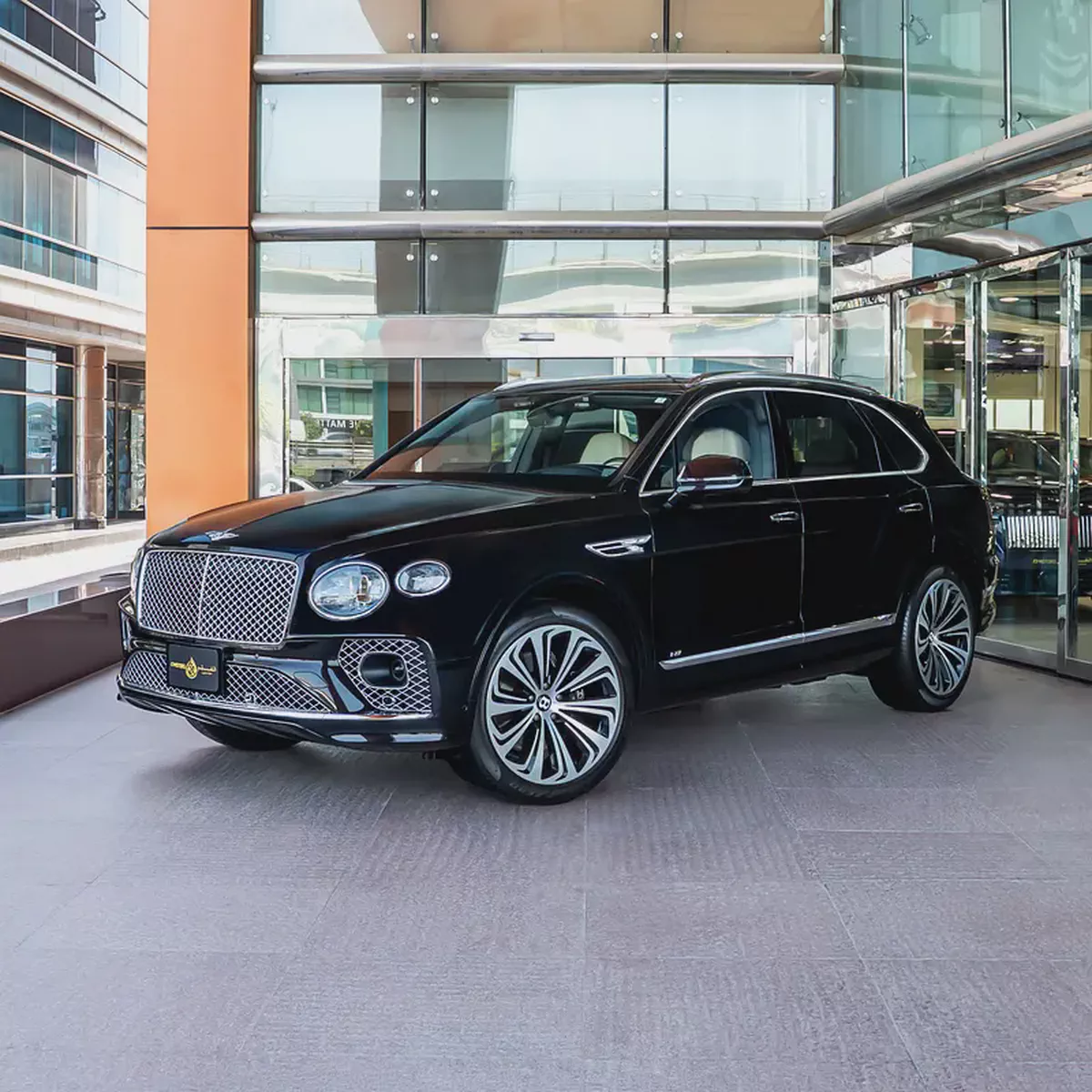 2021 Bentley Bentayga V8  DONE ONLY 19,000KM