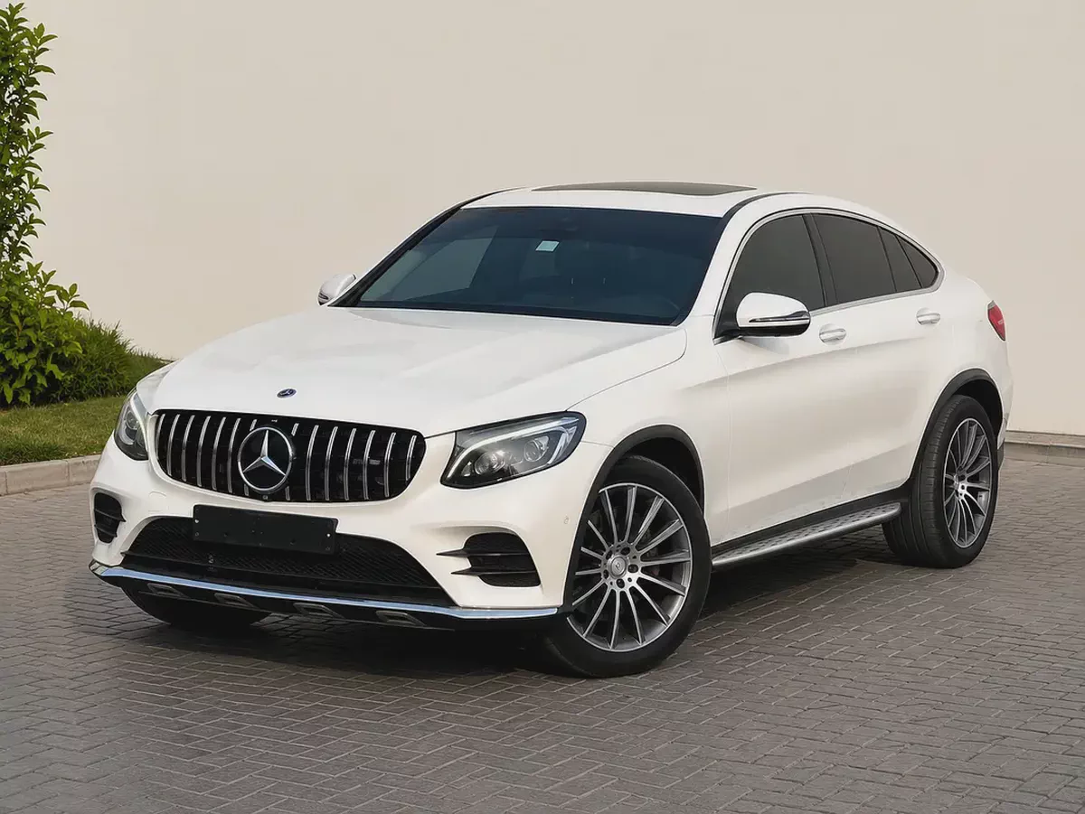 Mercedes-Benz GLC 250 Coupe AMG 2017 - GCC Specs - Pristine Condition