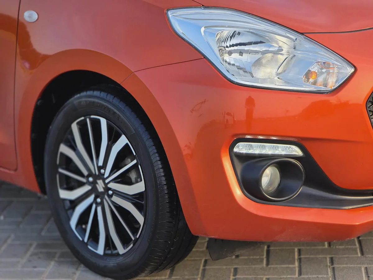 2023 Suzuki Swift Sport - GCC Specs - Excellent Condition-4-4